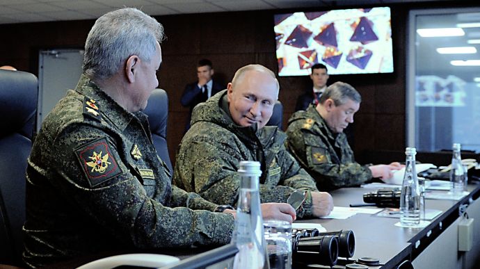 shojgu putin gerasimov 2022 afp via getty images b71e2